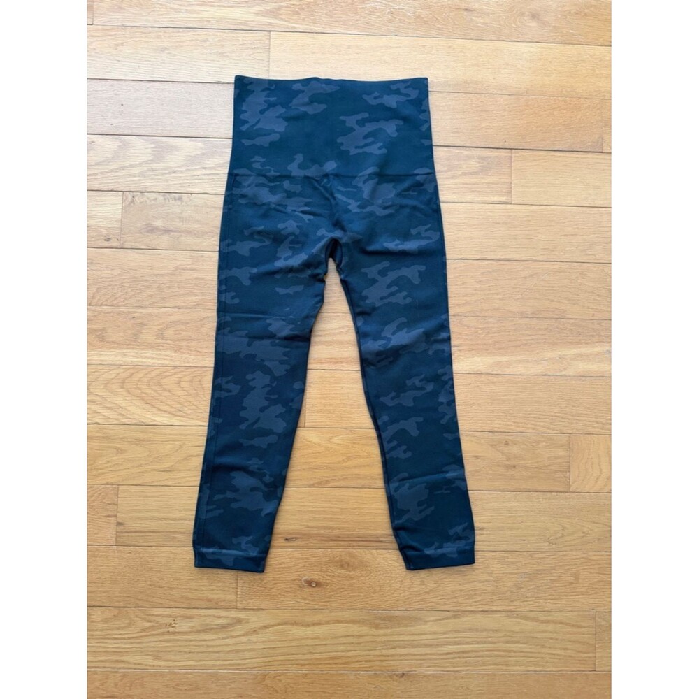 SPANX High Rise Cropped Camo Tights Leggings Size S - Picture 4 of 8